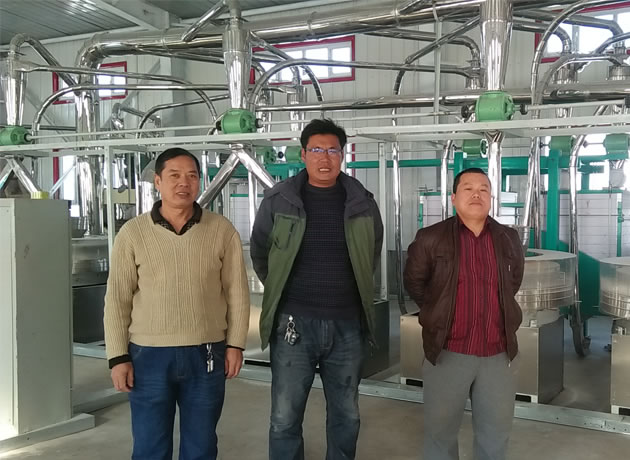 新疆尼勒克石磨面粉機(jī)組成功安裝
